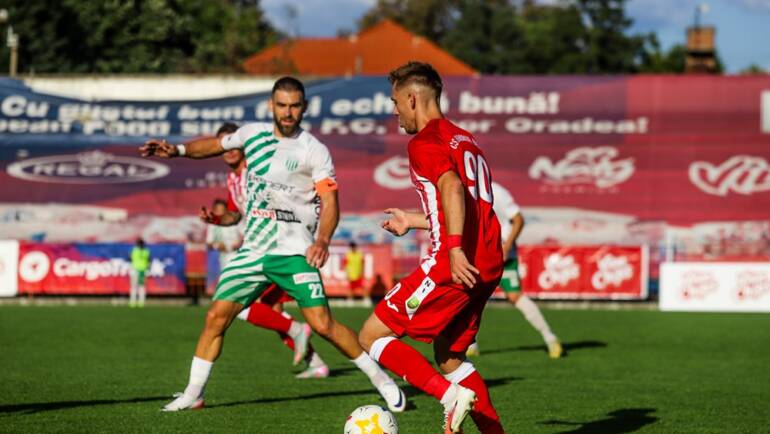 Cronica. Prea aproape…si te arzi