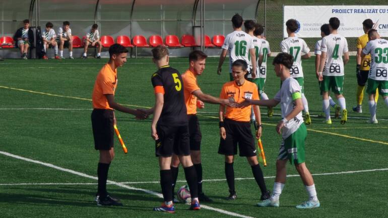 Cronica U19. Lanterna ne-a orbit o ora