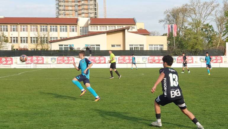 Cronica U19. Ne betonam pozitia